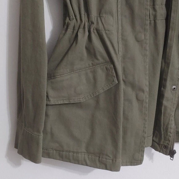 Francesca’s Military Style Olive Green Jacket - Picture 4 of 15